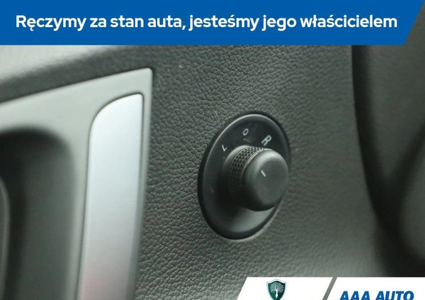 Opel Astra cena 35000 przebieg: 163527, rok produkcji 2014 z Dąbie małe 232